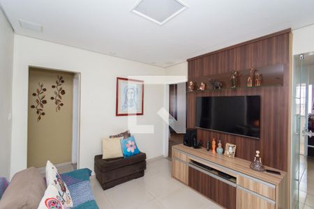 Casa 1 - Sala de TV de casa à venda com 6 quartos, 360m² em Eldorado, Contagem