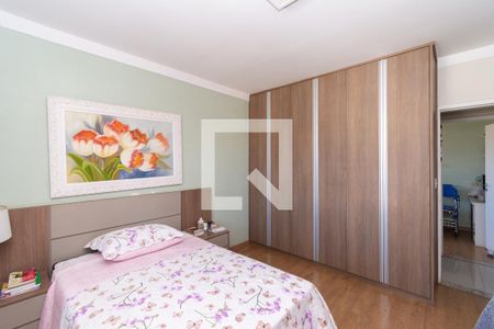 Casa à venda com 360m², 6 quartos e 4 vagasCasa 1 - Quarto 2