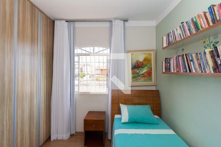 Casa à venda com 360m², 6 quartos e 4 vagasCasa 1 - Quarto 1