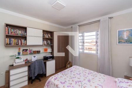Casa à venda com 360m², 6 quartos e 4 vagasCasa 1 - Quarto 2