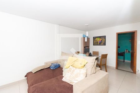 Casa à venda com 360m², 6 quartos e 4 vagasCasa 2 - Sala