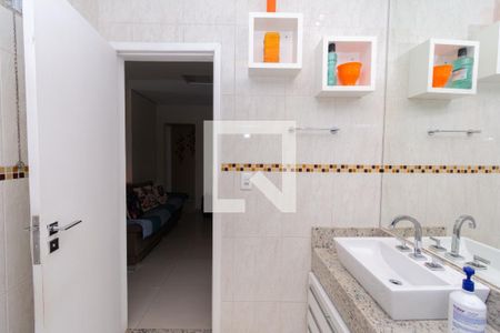 Casa à venda com 360m², 6 quartos e 4 vagasCasa 1 - Banheiro Social