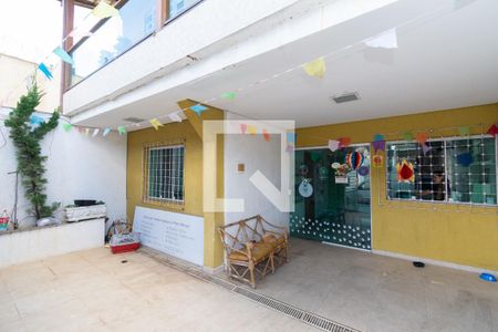 Casa à venda com 360m², 6 quartos e 4 vagasCasa 3 - Pet Shop