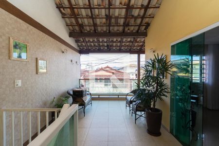 Casa 1 - Varanda da Sala de Estar de casa à venda com 6 quartos, 360m² em Eldorado, Contagem