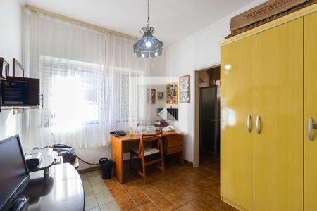 Casa à venda com 312m², 5 quartos e 2 vagasSuíte 2 ou escritório