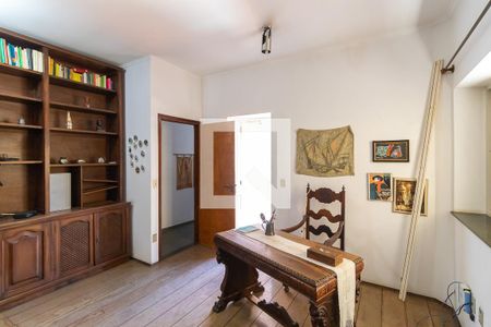 Casa à venda com 312m², 5 quartos e 2 vagasSala da lareira