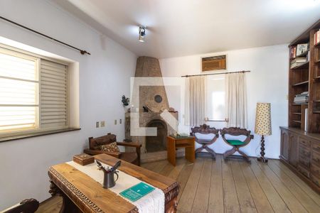 Casa à venda com 312m², 5 quartos e 2 vagasSala da lareira