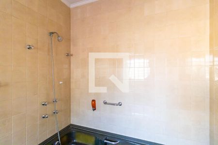 Casa à venda com 312m², 5 quartos e 2 vagasBanheiro da suíte 3