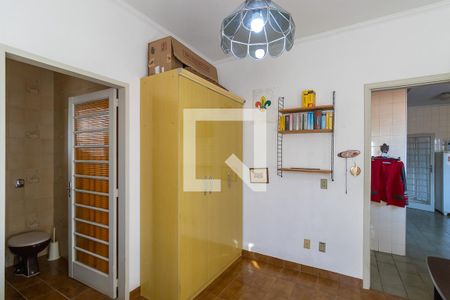 Casa à venda com 312m², 5 quartos e 2 vagasSuíte 2 ou escritório