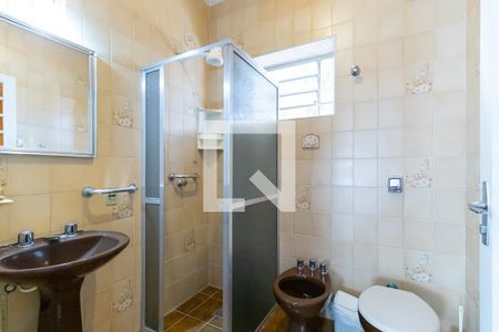 Casa à venda com 312m², 5 quartos e 2 vagasBanheiro da suíte 2