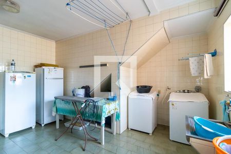 Casa à venda com 312m², 5 quartos e 2 vagasÁrea de serviço