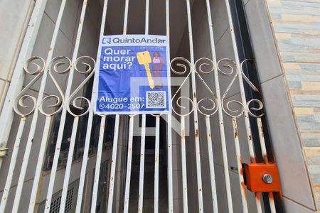 Casa para alugar com 30m², 1 quarto e sem vaga Casa para alugar com 30m², 1 quarto e sem vagaplaquinha