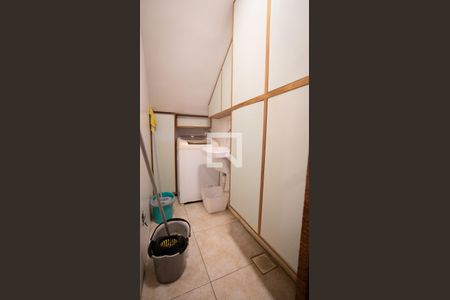 Casa à venda com 69m², 2 quartos e sem vagaÁrea de Serviço