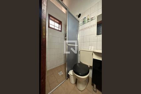 Casa à venda com 209m², 2 quartos e 2 vagasBanheiro 2