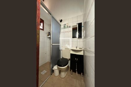 Casa à venda com 209m², 2 quartos e 2 vagasBanheiro 2