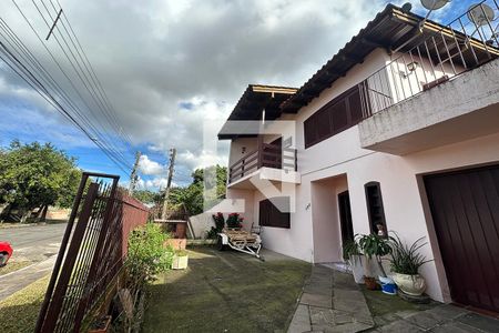 Casa à venda com 209m², 2 quartos e 2 vagasFachada