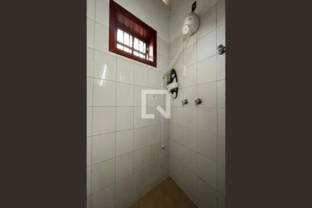 Casa à venda com 209m², 2 quartos e 2 vagasBanheiro 2