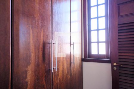 Casa à venda com 420m², 5 quartos e 4 vagasQuarto 4