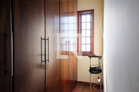 Casa à venda com 420m², 5 quartos e 4 vagasQuarto 3