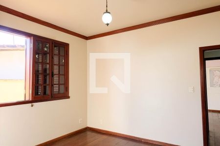 Casa à venda com 420m², 5 quartos e 4 vagasQuarto 5