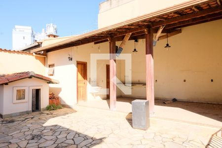 Casa à venda com 420m², 5 quartos e 4 vagasÁrea comum