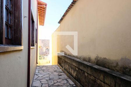 Casa à venda com 420m², 5 quartos e 4 vagasCorredor