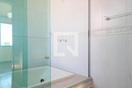 Casa à venda com 420m², 5 quartos e 4 vagasBanheiro 2