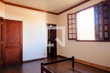 Casa à venda com 420m², 5 quartos e 4 vagasQuarto 4