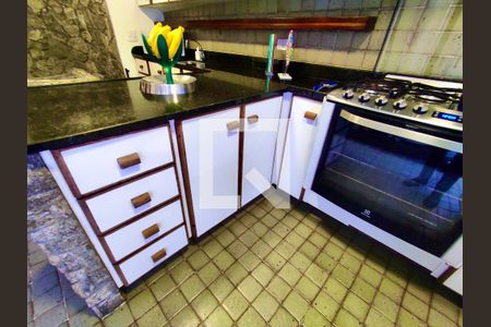 Casa à venda com 354m², 4 quartos e 2 vagas Casa à venda com 354m², 4 quartos e 2 vagasCozinha