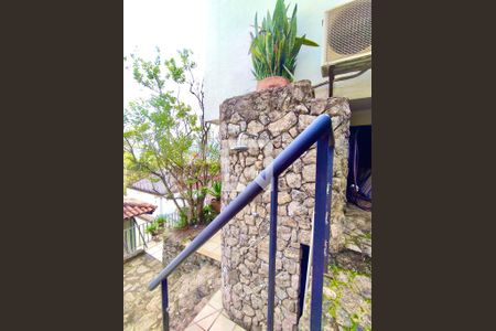 Casa à venda com 354m², 4 quartos e 2 vagas Casa à venda com 354m², 4 quartos e 2 vagasSuíte 3 vista