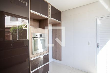 Casa de condomínio à venda com 170m², 3 quartos e 3 vagas Casa de condomínio à venda com 170m², 3 quartos e 3 vagasCozinha