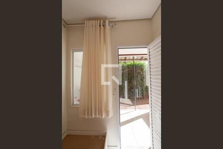 Casa de condomínio à venda com 170m², 3 quartos e 3 vagas Casa de condomínio à venda com 170m², 3 quartos e 3 vagasQuarto de Serviço