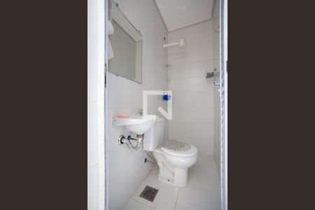 Casa de condomínio à venda com 170m², 3 quartos e 3 vagas Casa de condomínio à venda com 170m², 3 quartos e 3 vagasBanheiro de serviço - 1º andar