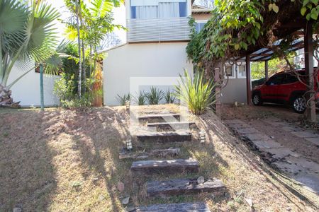 Casa de condomínio à venda com 170m², 3 quartos e 3 vagas Casa de condomínio à venda com 170m², 3 quartos e 3 vagasEntrada da Casa