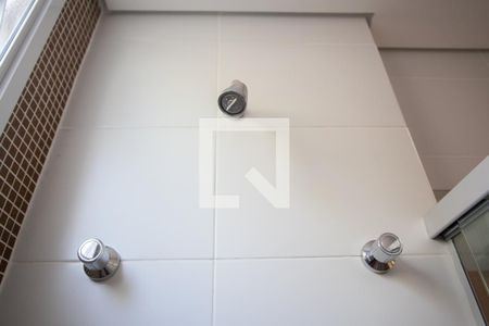 Casa de condomínio à venda com 170m², 3 quartos e 3 vagas Casa de condomínio à venda com 170m², 3 quartos e 3 vagasBanheiro Social - 1º andar