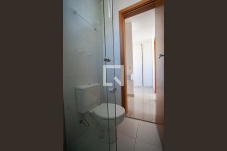 Casa de condomínio à venda com 170m², 3 quartos e 3 vagas Casa de condomínio à venda com 170m², 3 quartos e 3 vagasBanheiro Social - 2º andar