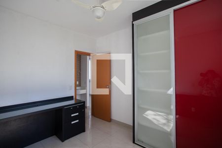 Casa de condomínio à venda com 170m², 3 quartos e 3 vagas Casa de condomínio à venda com 170m², 3 quartos e 3 vagasQuarto 2