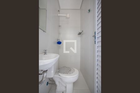 Casa de condomínio à venda com 170m², 3 quartos e 3 vagas Casa de condomínio à venda com 170m², 3 quartos e 3 vagasBanheiro de serviço - 1º andar