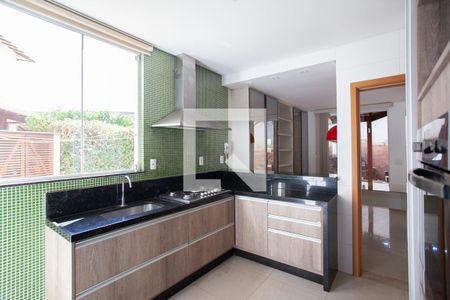 Casa de condomínio à venda com 170m², 3 quartos e 3 vagas Casa de condomínio à venda com 170m², 3 quartos e 3 vagasCozinha