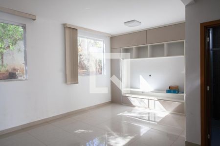 Sala de Estar de casa de condomínio à venda com 3 quartos, 170m² em Garças, Belo Horizonte