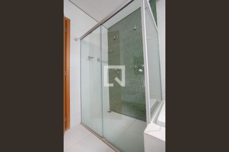 Casa de condomínio à venda com 170m², 3 quartos e 3 vagas Casa de condomínio à venda com 170m², 3 quartos e 3 vagasBanheiro da Suíte