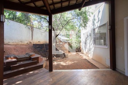 Casa de condomínio à venda com 170m², 3 quartos e 3 vagas Casa de condomínio à venda com 170m², 3 quartos e 3 vagasEspaço Gourmet