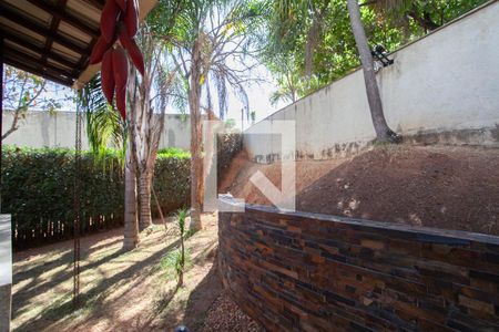 Casa de condomínio à venda com 170m², 3 quartos e 3 vagas Casa de condomínio à venda com 170m², 3 quartos e 3 vagasJardim