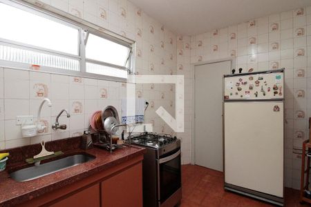 Apartamento à venda com 130m², 3 quartos e 2 vagasCozinha