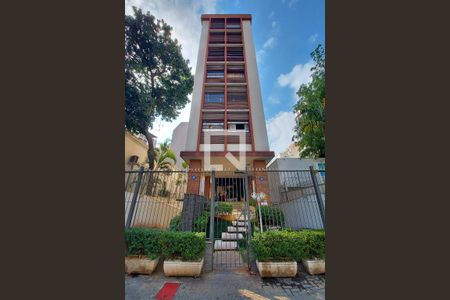 Apartamento à venda com 130m², 3 quartos e 2 vagasFachada