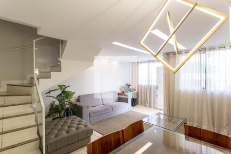 Sala de casa à venda com 3 quartos, 150m² em São Gabriel, Belo Horizonte