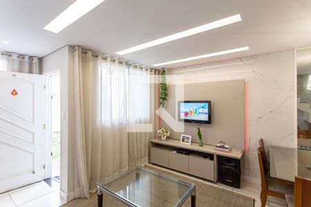 Sala de casa à venda com 3 quartos, 150m² em São Gabriel, Belo Horizonte
