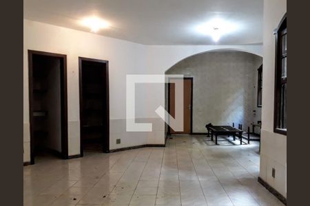 Casa à venda com 4 quartos, 1018m² em Pau Pombo, Nova Lima