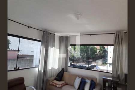 Casa à venda com 3 quartos, 205m² em Vila Centenário, São Paulo