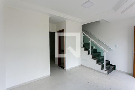 Sala de casa de condomínio para alugar com 2 quartos, 80m² em Vila Esperança, São Paulo